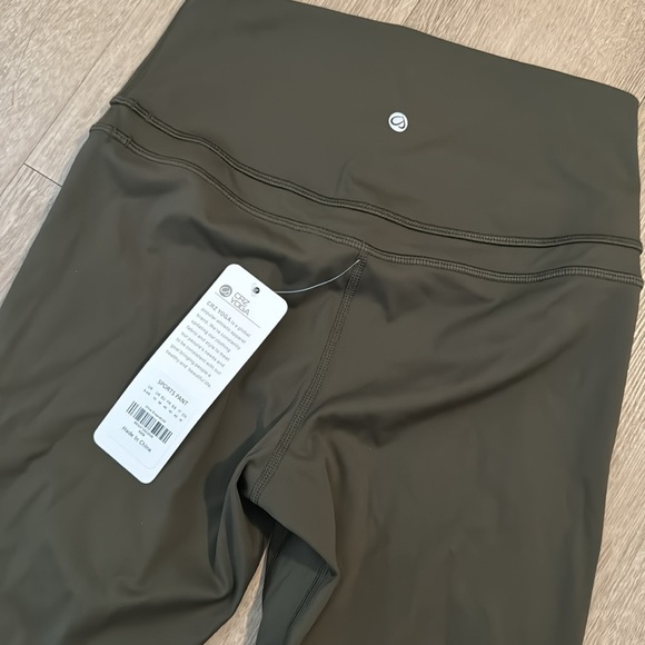 CRZ Yoga Leggings Olive Green Small 4/6 BNWT - Picture 4 of 7